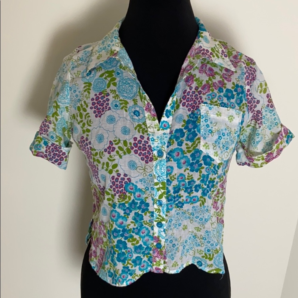 Delia’s crop top